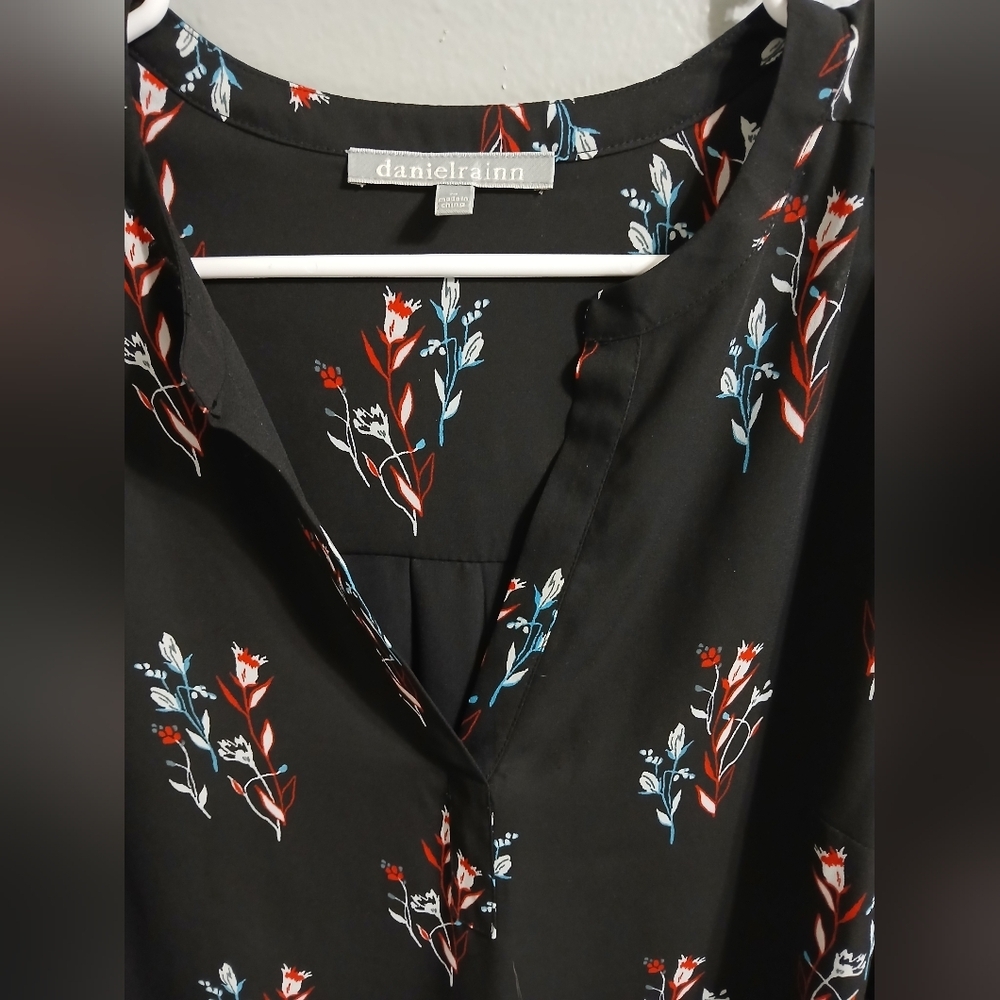 Floral Black Blouse - Picture 4 of 13
